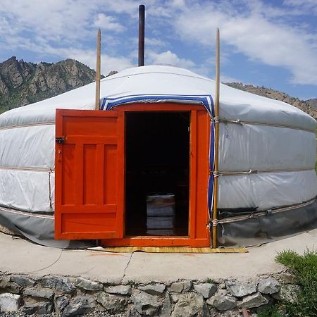 My Mongolia Eco Ger Camp Hotel Nalayh Exterior photo